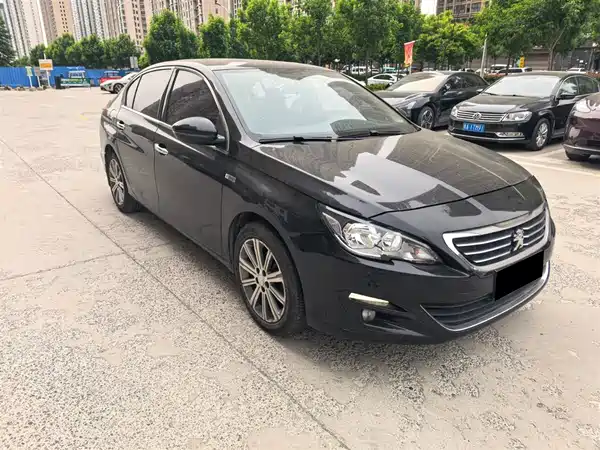 Peugeot 408 2015