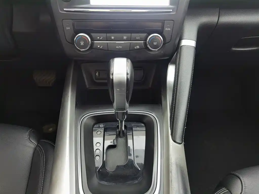 Renault Kadjar 2017 — фото 13