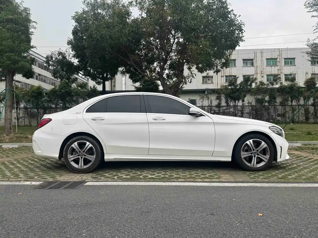 Mercedes-Benz C-Class 2020 — фото 5