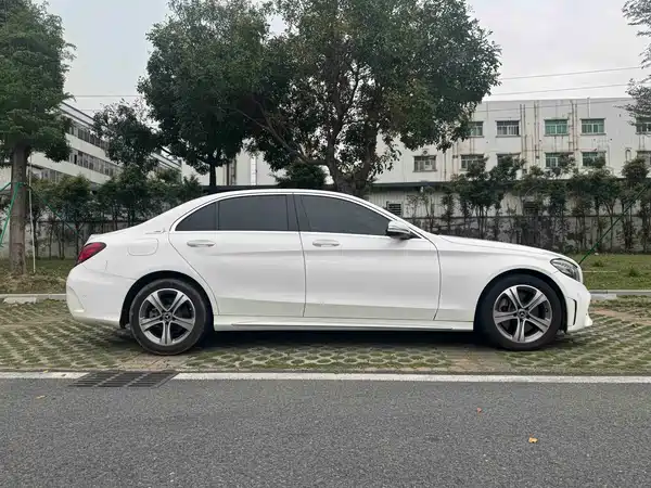 Mercedes-Benz C-Class 2020