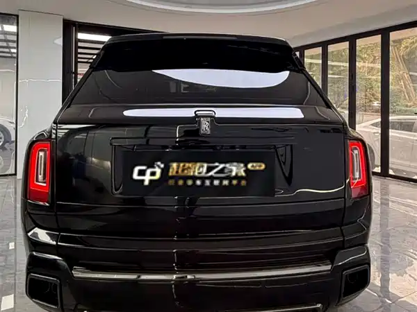 Rolls-Royce Cullinan 2021