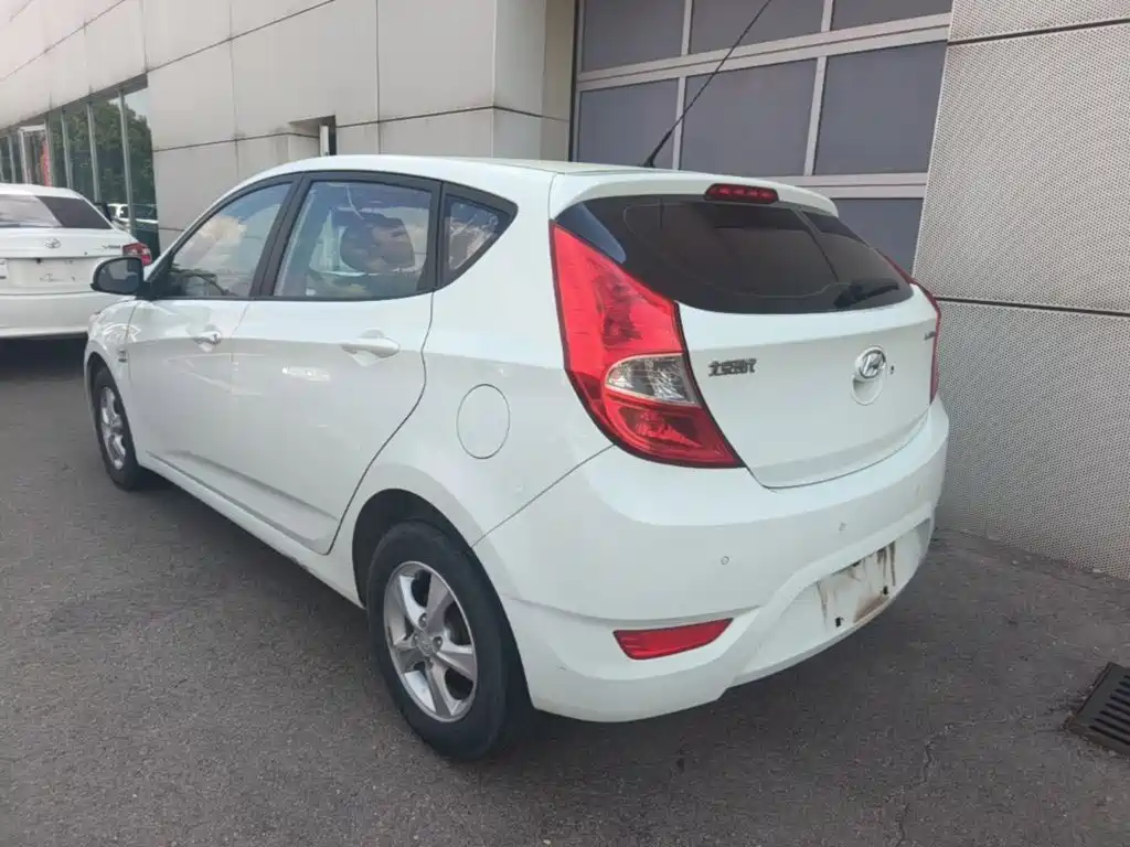 Hyundai Ruiyi 2015