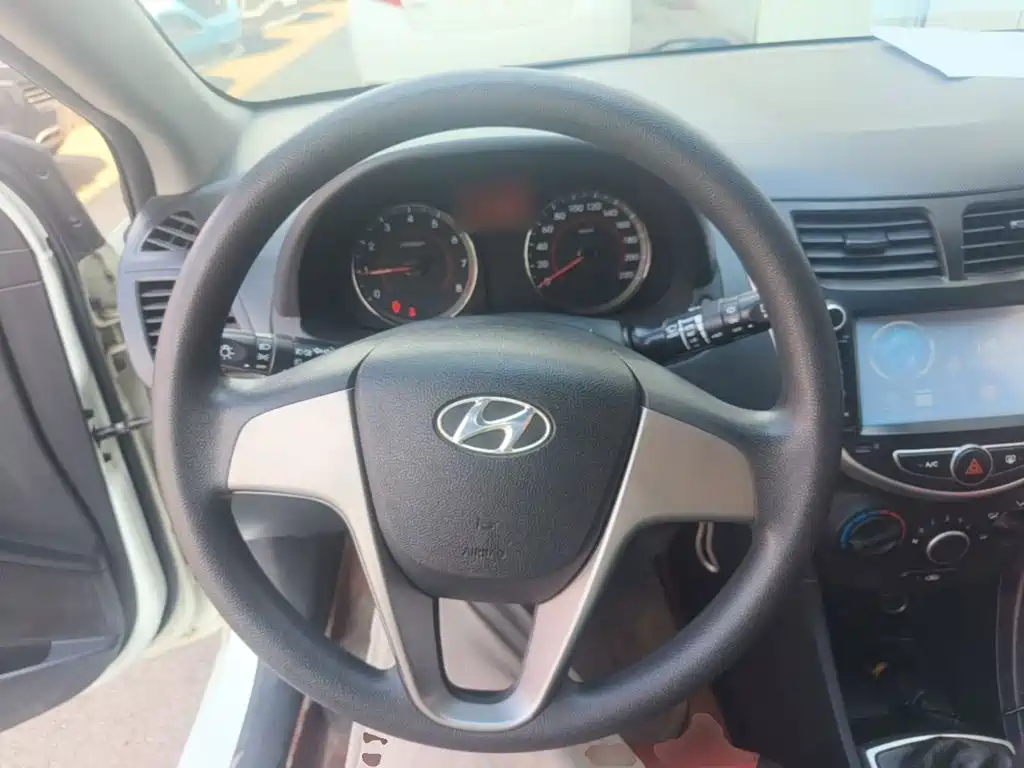 Hyundai Ruiyi 2015 — фото 11
