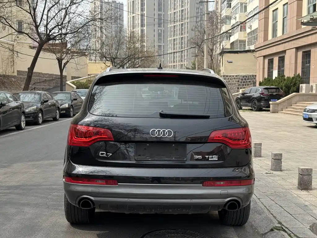 Audi Q7 2015 — фото 8