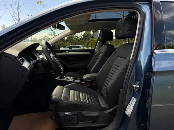 Volkswagen Viloran 2017