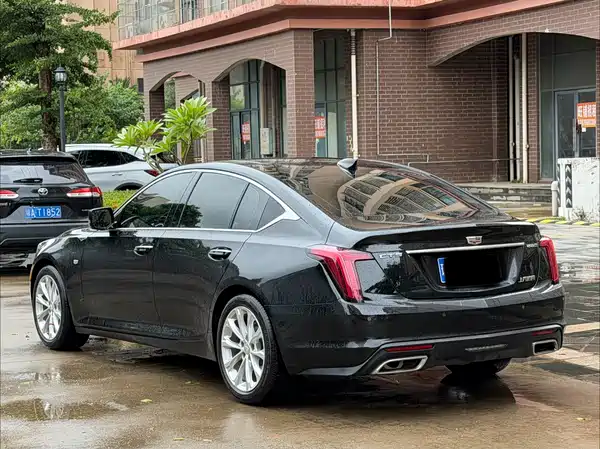 Cadillac CT5 2023