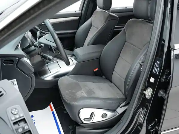 Mercedes-Benz R-Class 2015