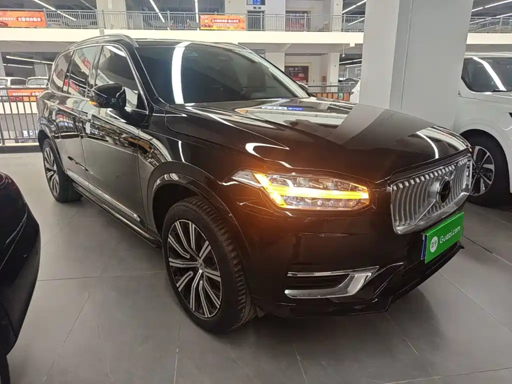 Volvo XC90 2023 — фото 4