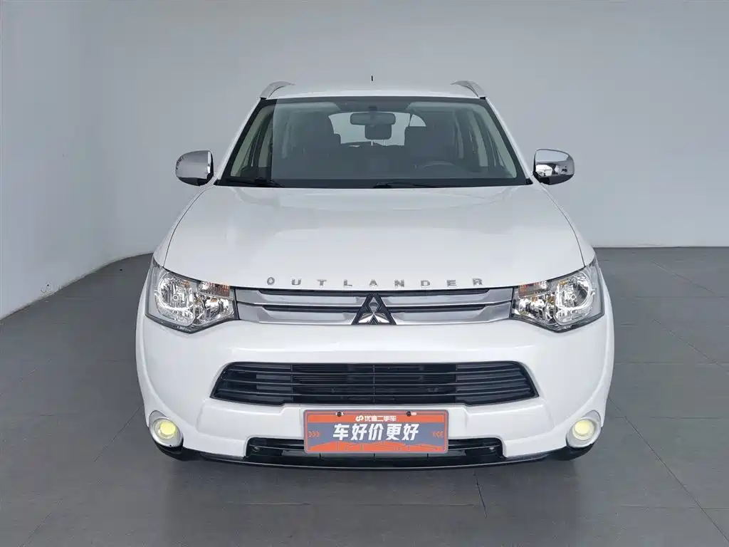 Mitsubishi Outlander 2015 — фото 3