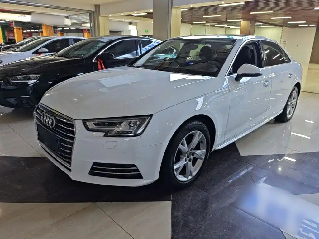 Audi A4L 2018 — фото 2