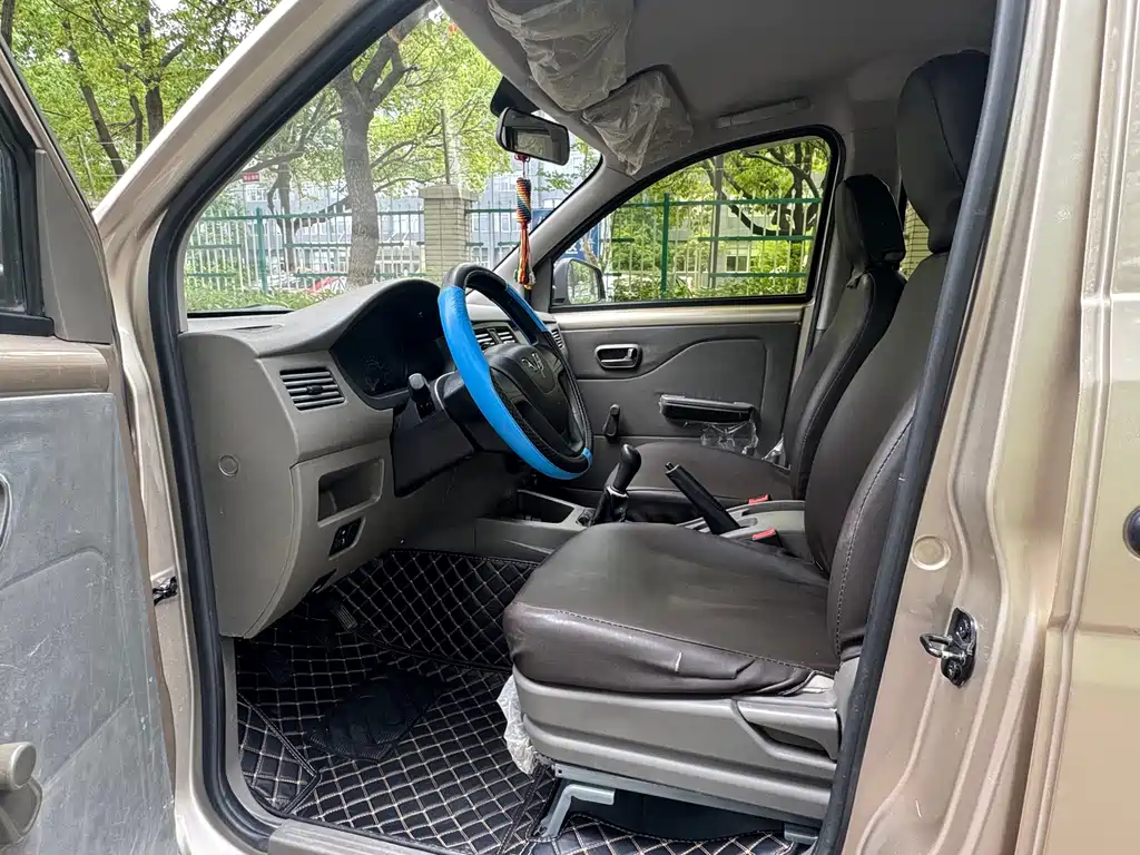 Wuling Rongguang V 2019 — фото 14