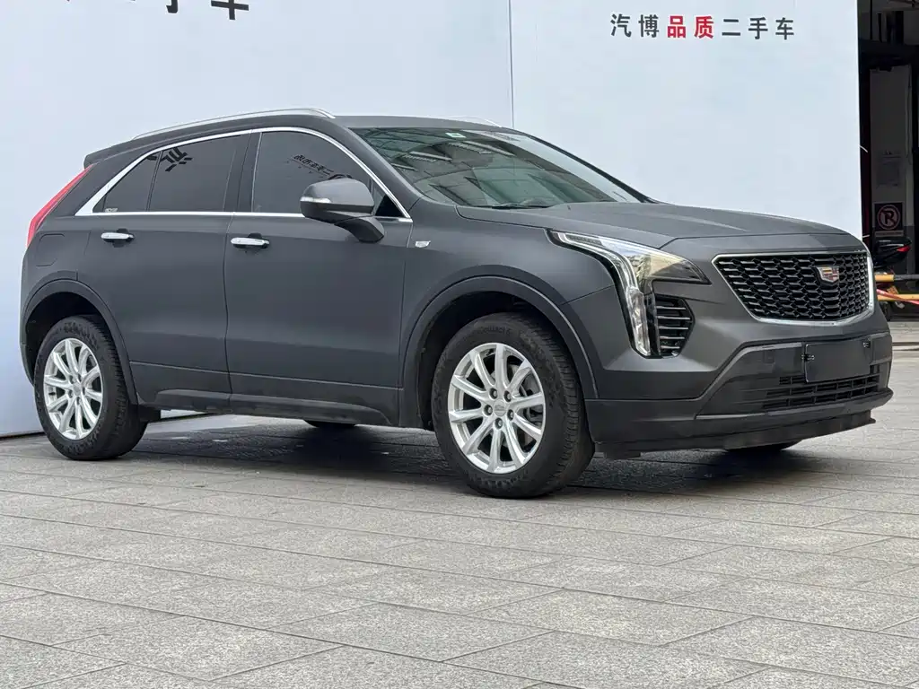 Cadillac XT4 2022 — фото 3