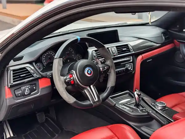 BMW M4 2016