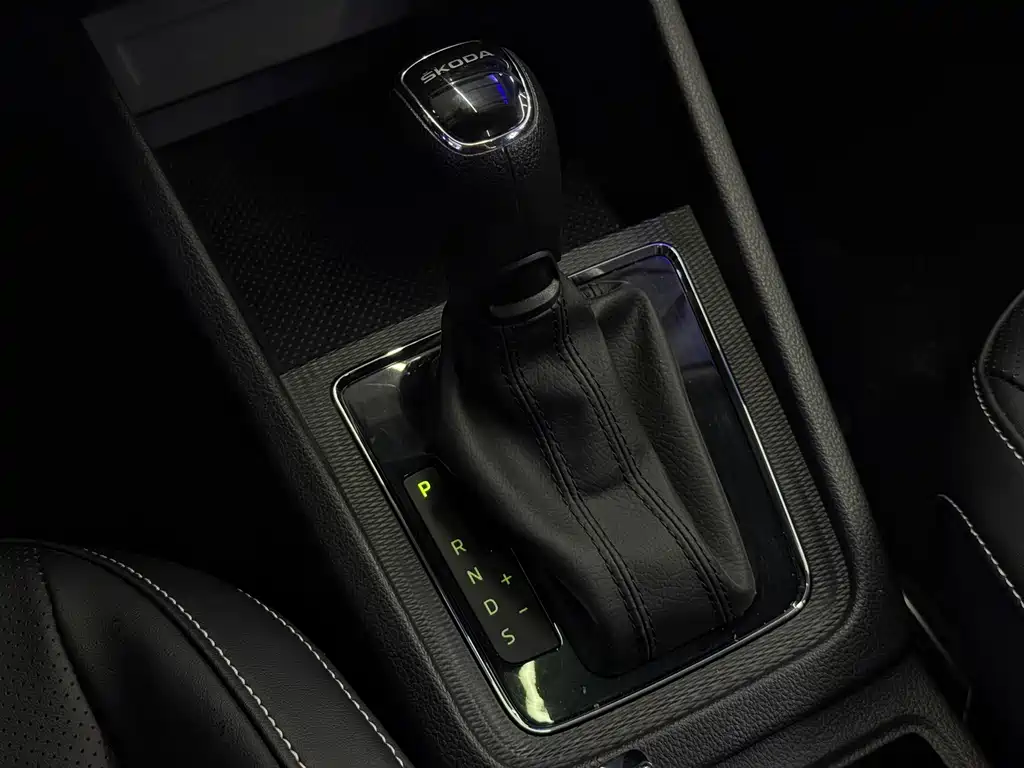 Skoda Kamiq 2023 — фото 18