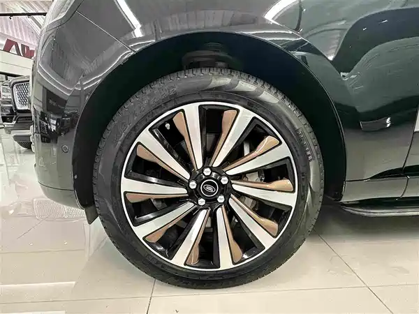 Land Rover Range Rover 2024