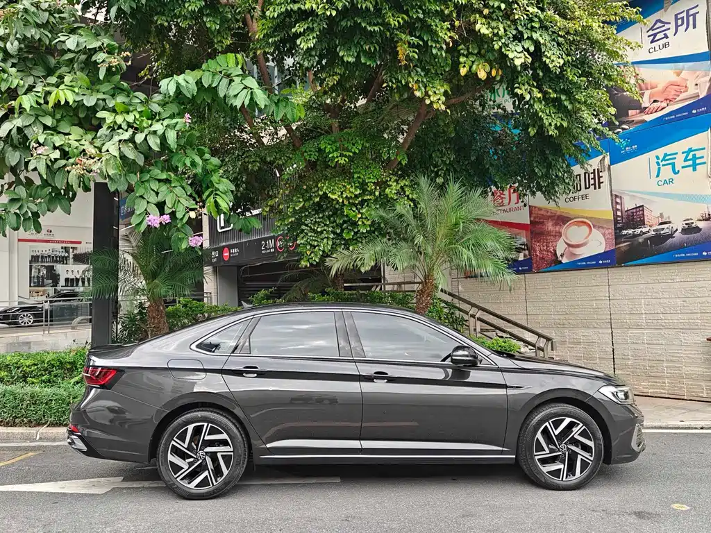 Volkswagen Sagitar 2024