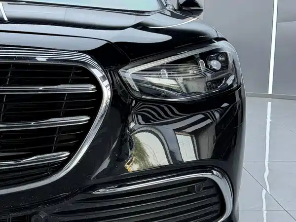 Mercedes-Benz S-Class 2023