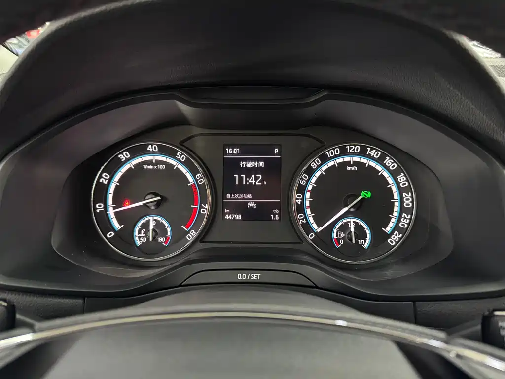 Skoda Karoq 2022 — фото 25