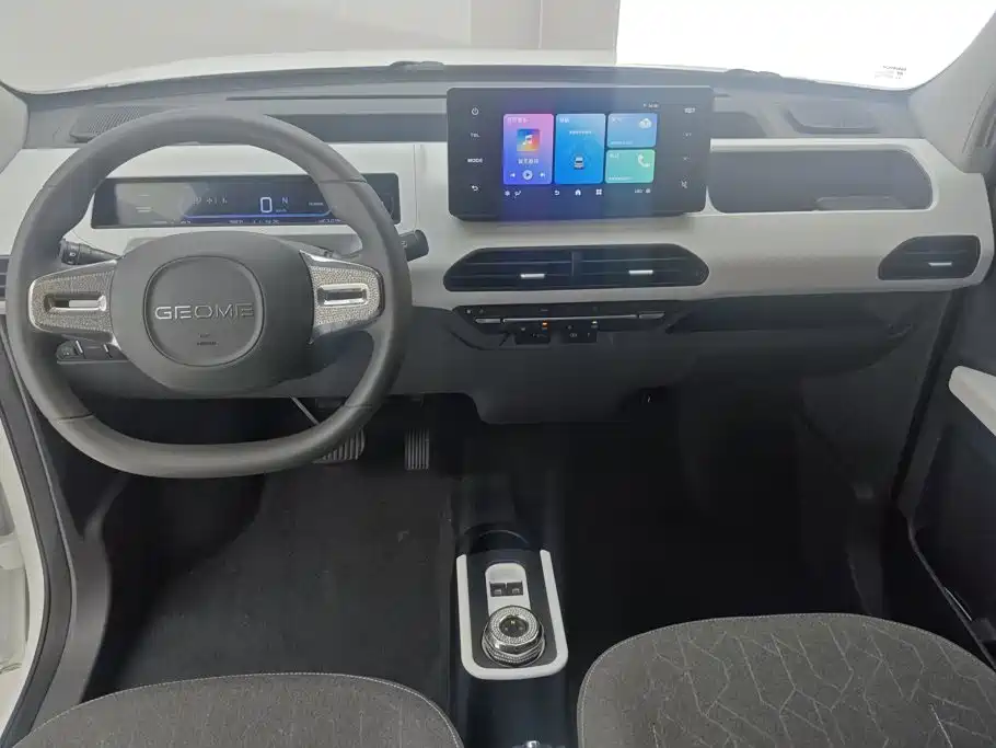 Geely Galaxy Panda 2025 — фото 12