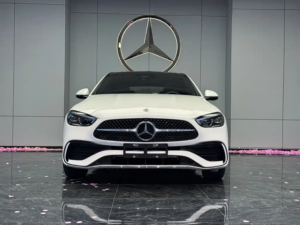 Mercedes-Benz C-Class 2025
