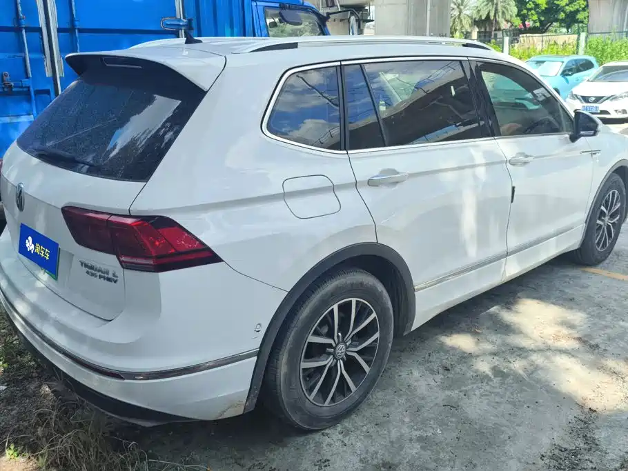 Volkswagen Tiguan L Plug-In Hybrid 2019 — фото 3