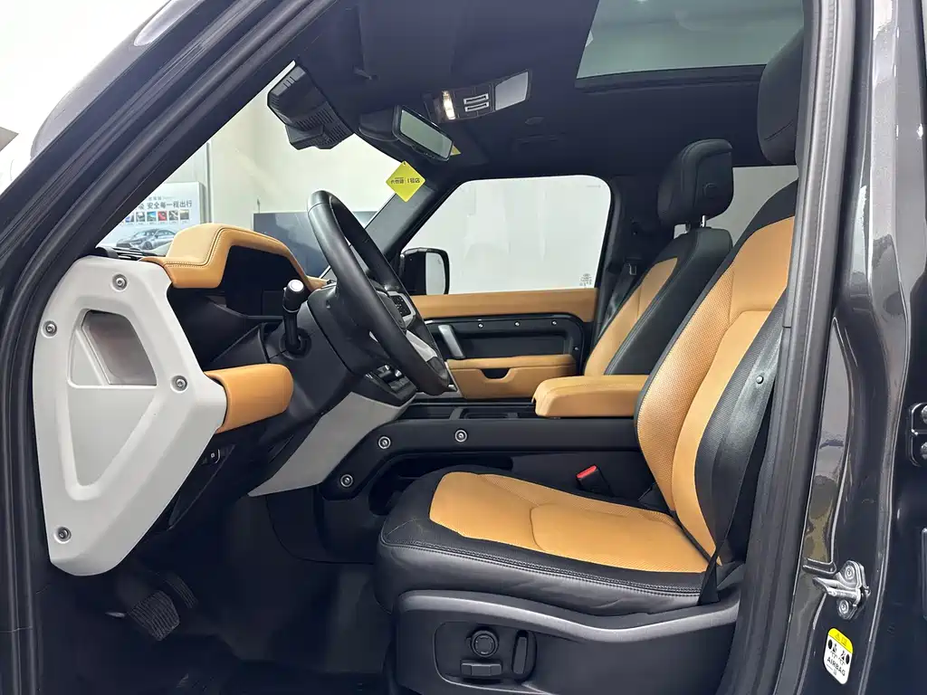 Land Rover Defender 2024 — фото 10