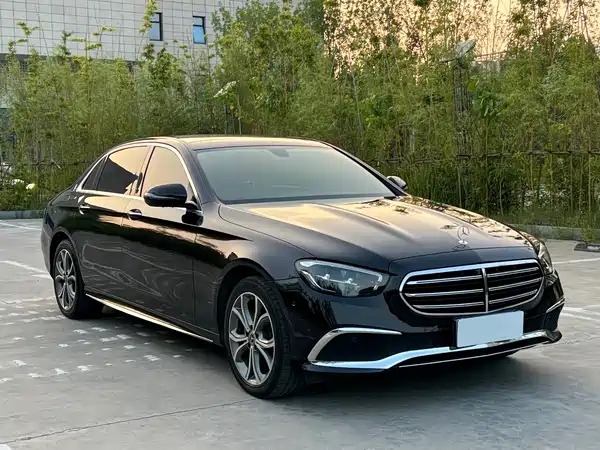 Mercedes-Benz E-Class 2021
