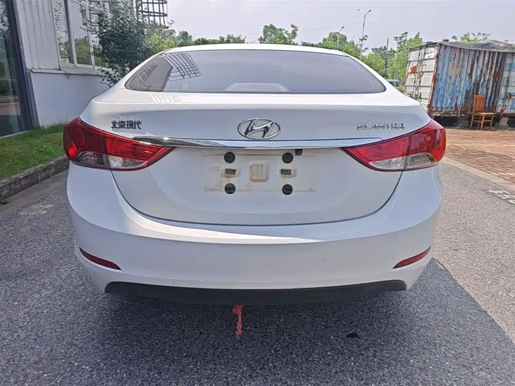Hyundai Elantra Langdong 2016 — фото 6