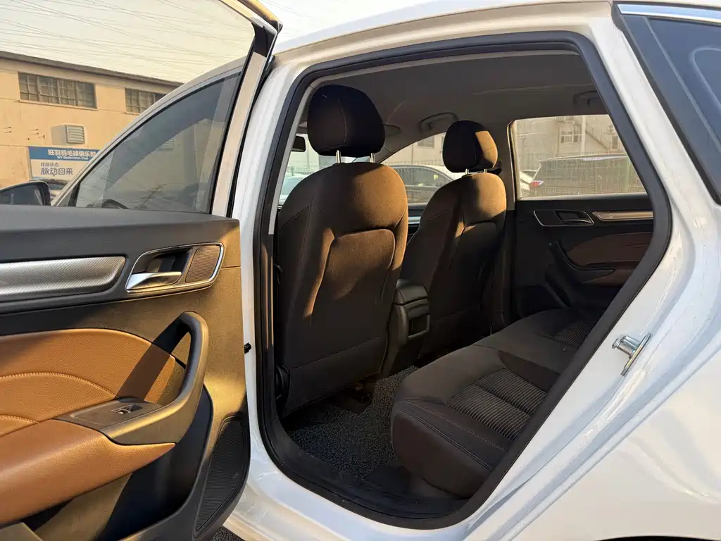 Roewe i6 Classic 2020 — фото 5