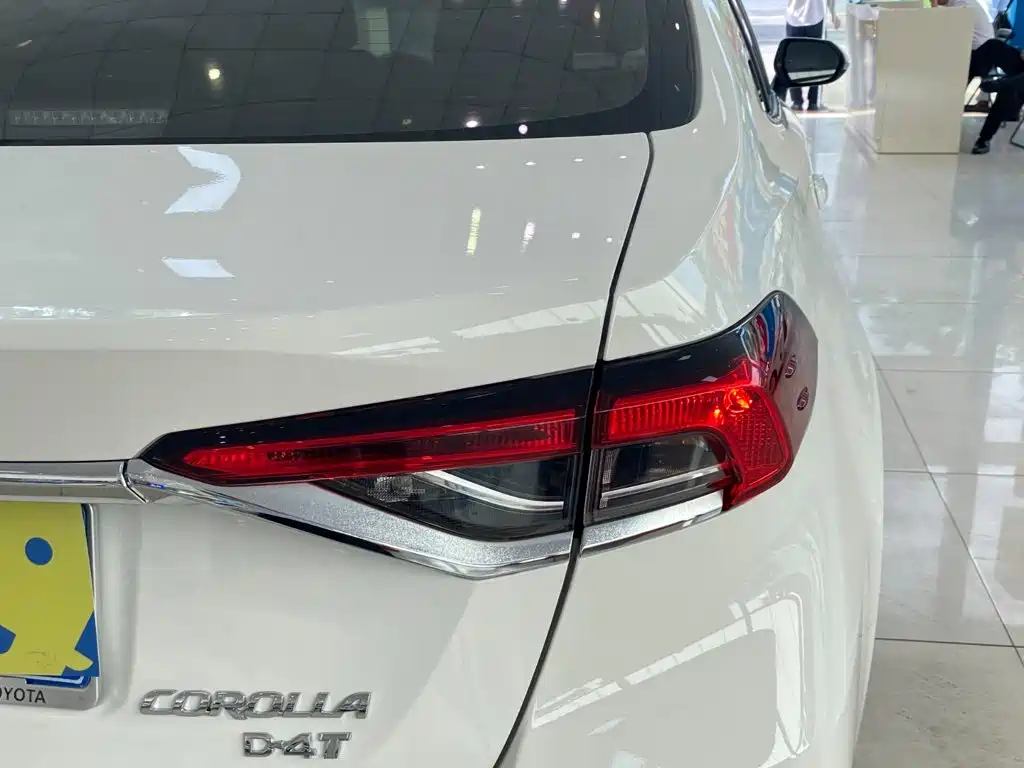 Toyota Corolla 2021 — фото 16