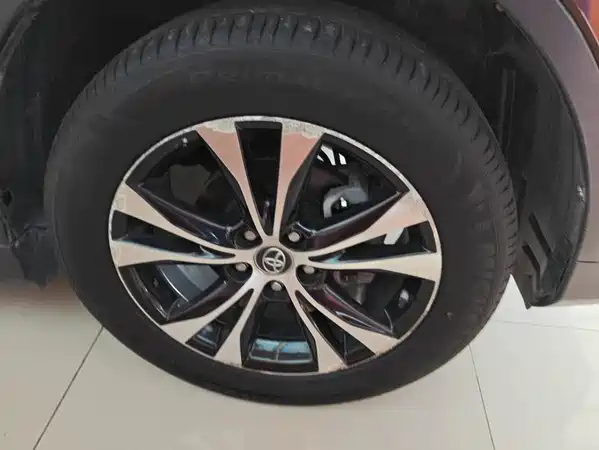 Toyota RAV4 2015