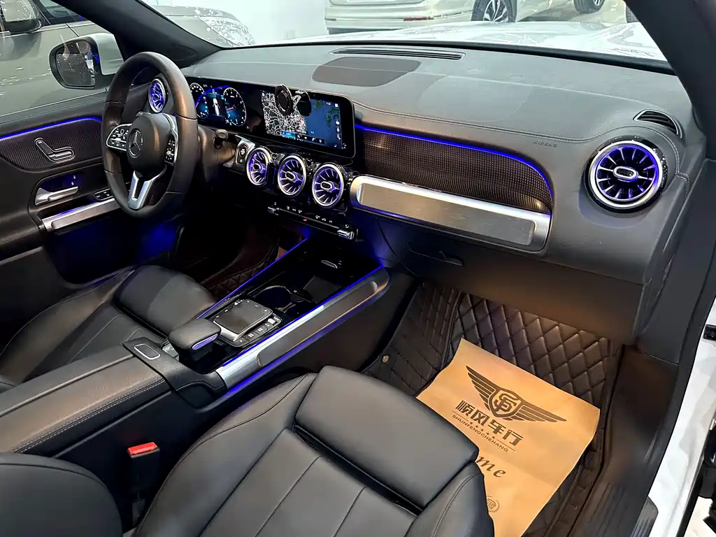 Mercedes-Benz GLB 2020 — фото 17