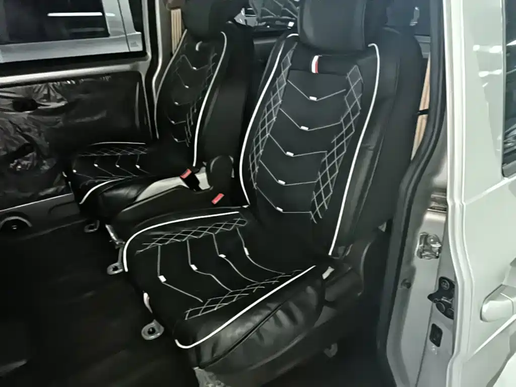 Wuling Hongguang V 2022 — фото 17