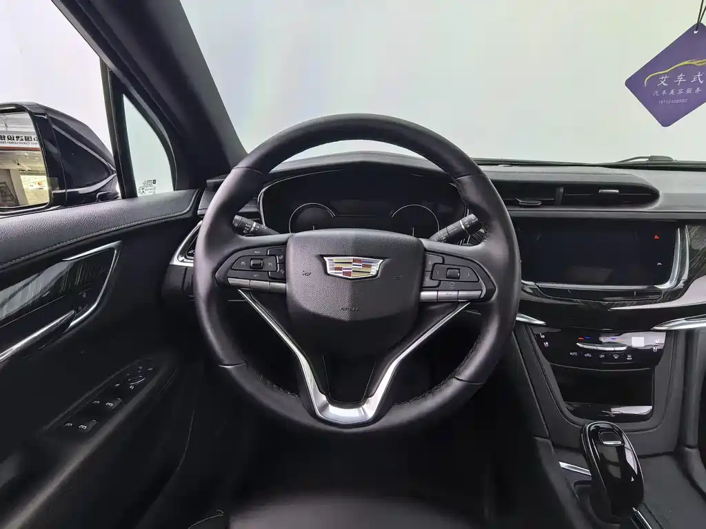 Cadillac XT6 2021 — фото 10