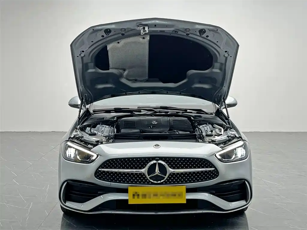 Mercedes-Benz C-Class 2024 — фото 11