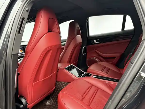Porsche Panamera 2020