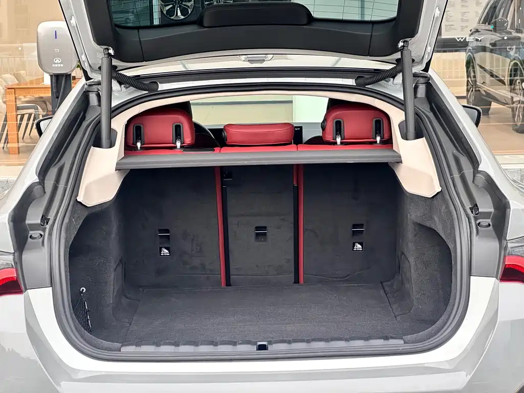 BMW i4 2025 — фото 12