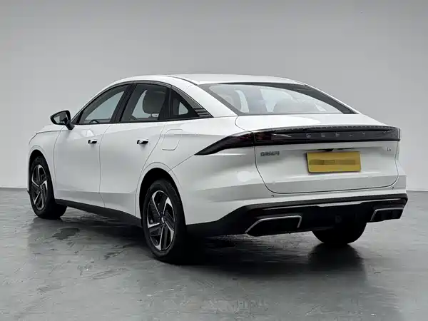 Geely Galaxy L6 2024