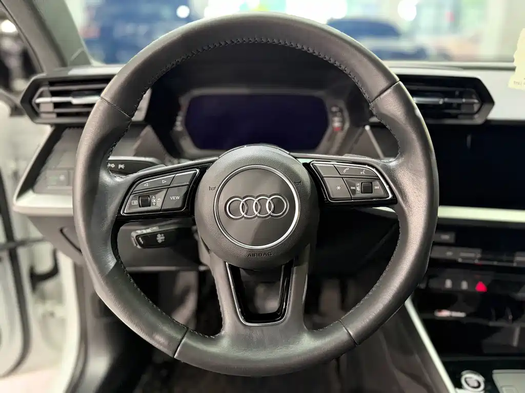 Audi A3 2021 — фото 8