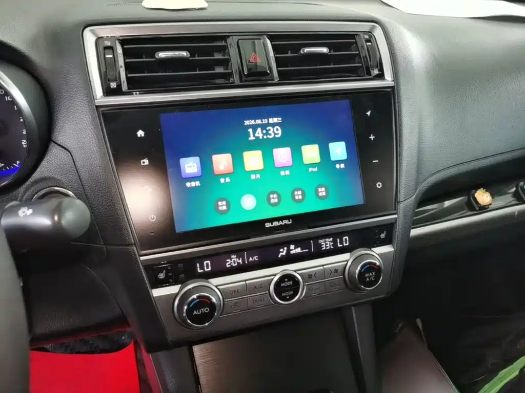 Subaru Legacy 2018 — фото 13