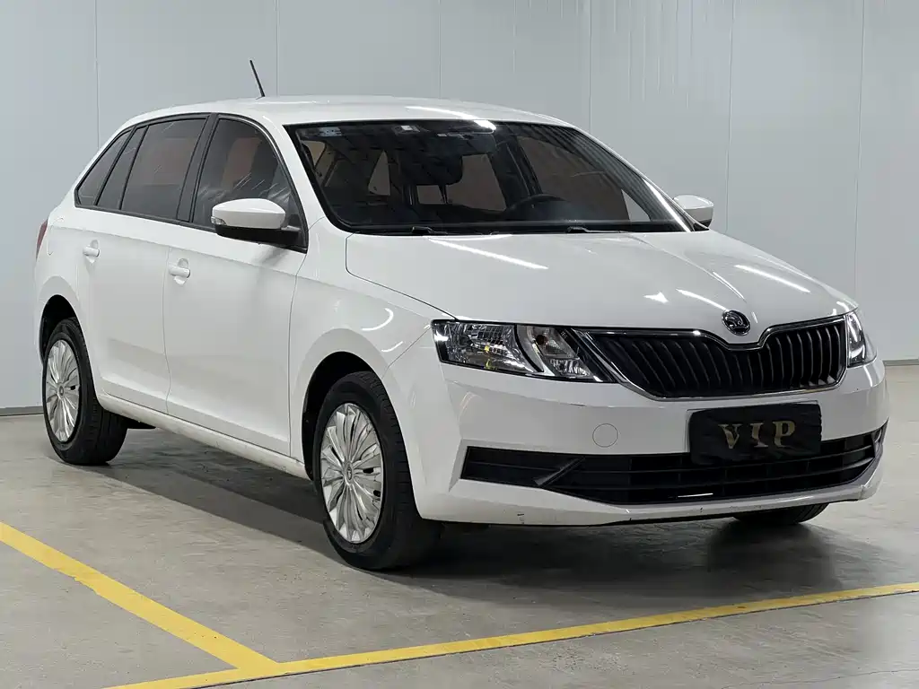 Skoda Rapid Spaceback 2020 — фото 3