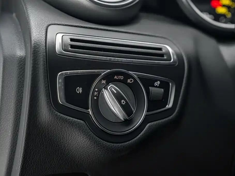 Mercedes-Benz C-Class 2021 — фото 14