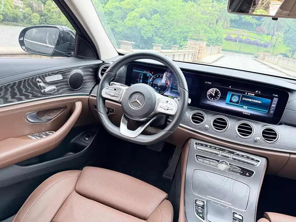 Mercedes-Benz E-Class 2019 — фото 14