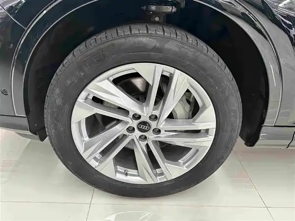 Audi Q7 2023