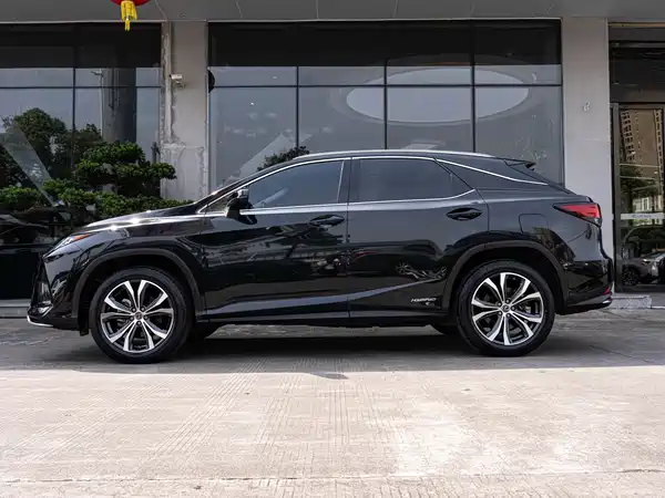 Lexus RX 2022