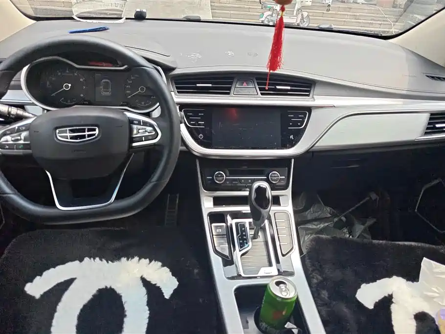 Geely Emgrand GS 2019 — фото 12