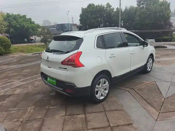 Peugeot 3008 2015