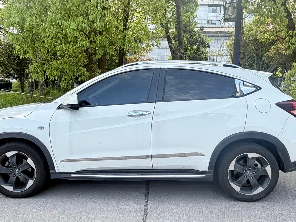 Honda Vezel 2017 — фото 9