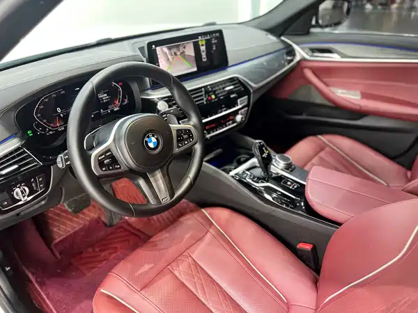 BMW 5 Series 2021