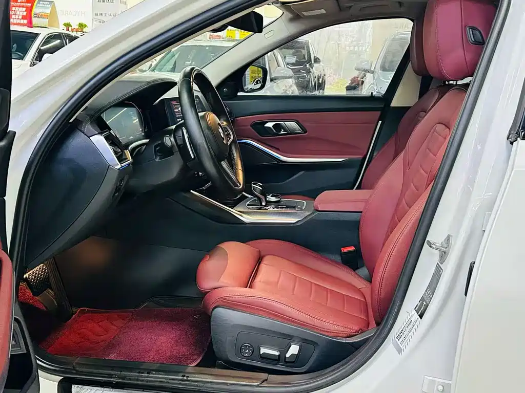 BMW 3 Series 2021
